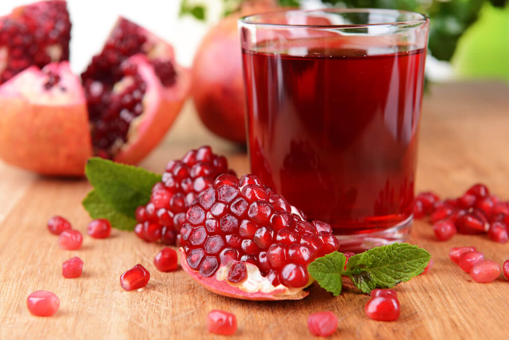 Amazing Health Benefits of Pomegranate Juice