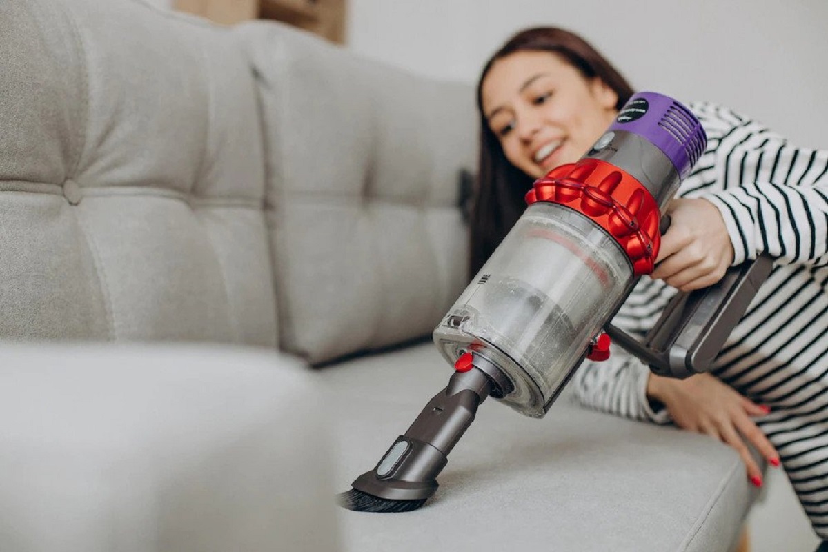 The Advantages of Using Professional Carpet Cleaning Equipment