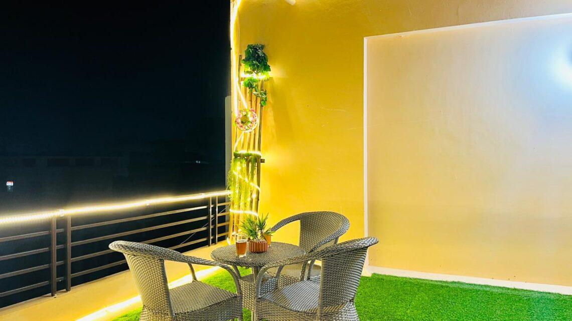 Renting in Noida: The Advantages of a Rental Service Apartment Noida